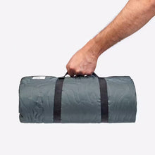 Load image into Gallery viewer, Comfortable XL cover for picnicking and camping - 210 x 170 cm