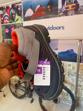 Load image into Gallery viewer, Kids' waterproof walking boots - 28-34 - grey