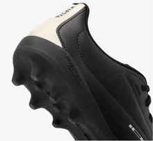 Load image into Gallery viewer, Fotball Boots 100 MG - Black - Sunny Outdoors