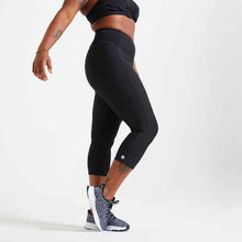 Load image into Gallery viewer, Short fitness leggings with phone pocket - Sunny Outdoors