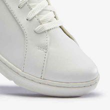 Load image into Gallery viewer, Women's urban walking shoes walk protect - white - Sunny Outdoors