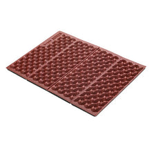 Load image into Gallery viewer, Foam seat pad for hiking and camping - one size - Sunny Outdoors