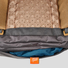 Load image into Gallery viewer, The travel backpack 70l - blue