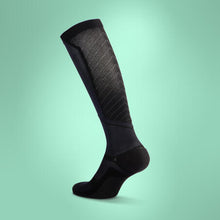 Load image into Gallery viewer, Compression socks black
