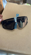 Load image into Gallery viewer, Running and cycling Sunglasses
