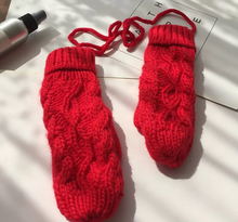 Load image into Gallery viewer, Custom-Knit Unisex Warm Fleece Mittens
