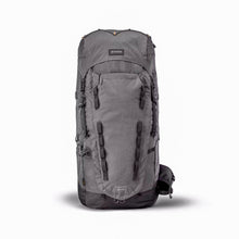 Load image into Gallery viewer, Men's Trekking 70+10L Backpack MT900 Symbium
