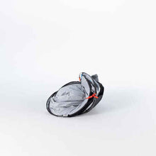 Load image into Gallery viewer, 2 person blackout pop-up tent - 2 seconds fresh &amp; black - Sunny Outdoors
