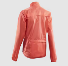 Load image into Gallery viewer, Women&#39;s cycling rainproof jacket 100 - coral
