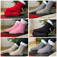 Load image into Gallery viewer, Warm Fleece Socks Mens Womens Knitted Cozy Fleece-Lined Socks With Grippers For Cold Nights Winter Nights
