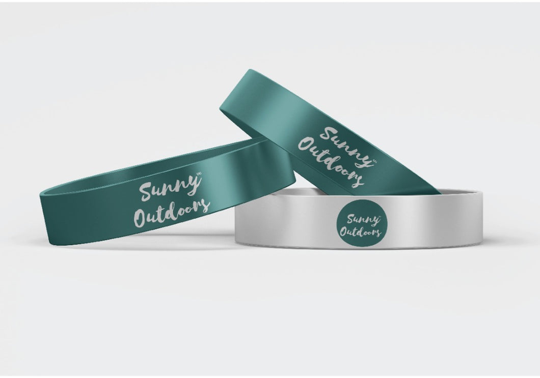 Sunny outdoors wristband