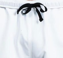 Load image into Gallery viewer, Adult rugby shorts with pockets r100 - Sunny Outdoors
