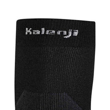 Load image into Gallery viewer, Kiprun running cold protection arm cover - black
